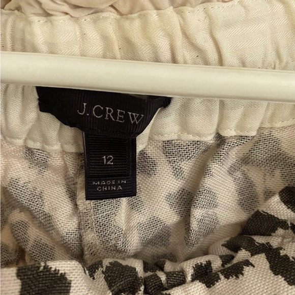 Brown/cream leopard animal print cropped linen pants. - Picture 2 of 2